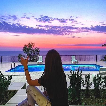 Astan Hotel Gagry Zewnętrze zdjęcie