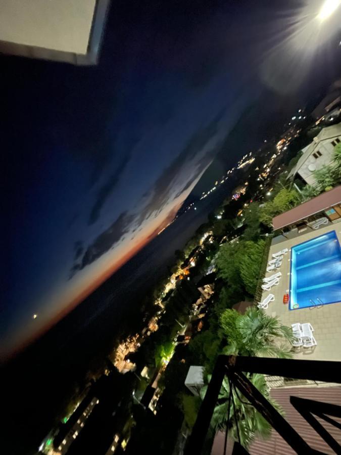 Astan Hotel Gagry Zewnętrze zdjęcie
