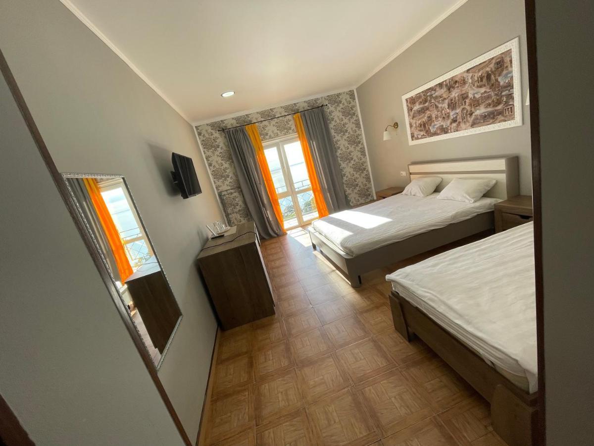 Astan Hotel Gagry Zewnętrze zdjęcie